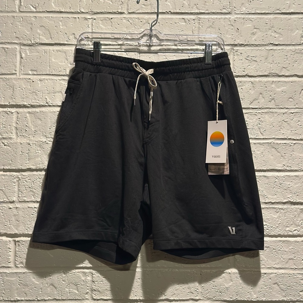 Vuori Men's Ponto Black Heather Shorts Large